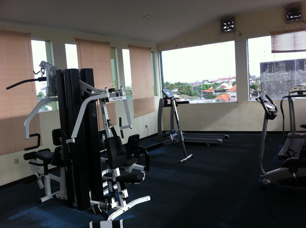 Pineapple Mansion Hotel Surakarta  Luaran gambar