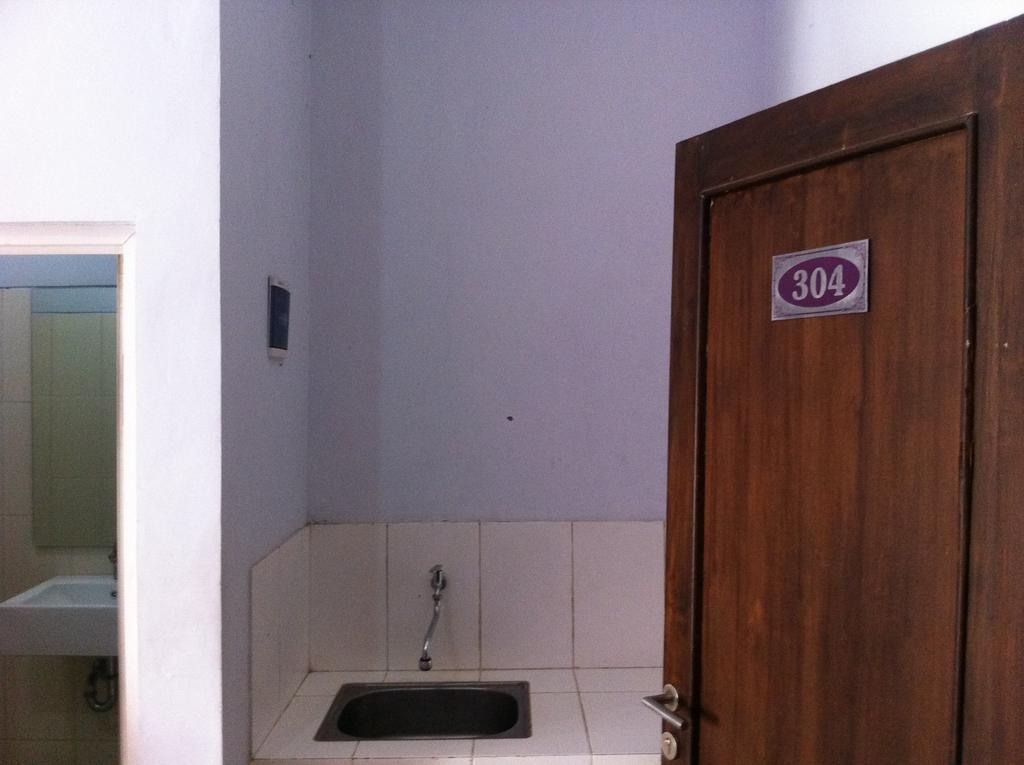 Pineapple Mansion Hotel Surakarta  Bilik gambar