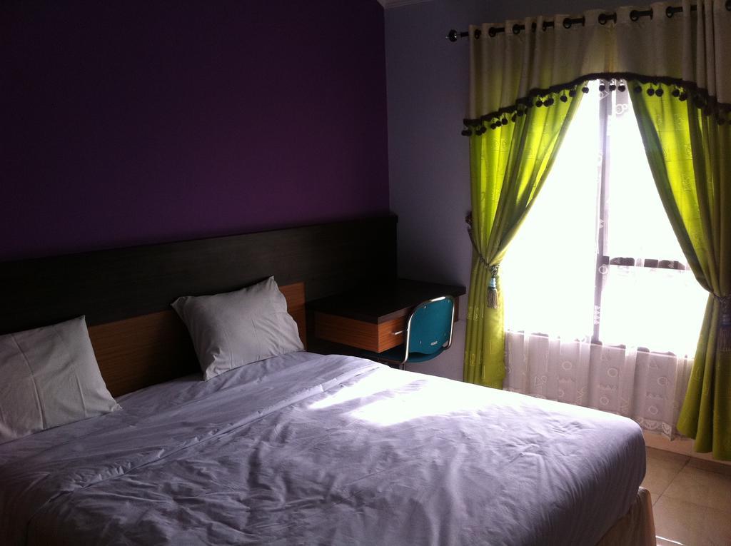Pineapple Mansion Hotel Surakarta  Bilik gambar