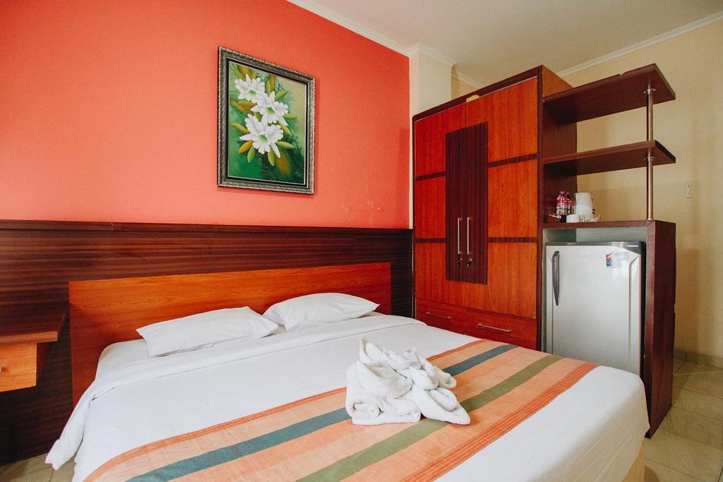 Pineapple Mansion Hotel Surakarta  Luaran gambar