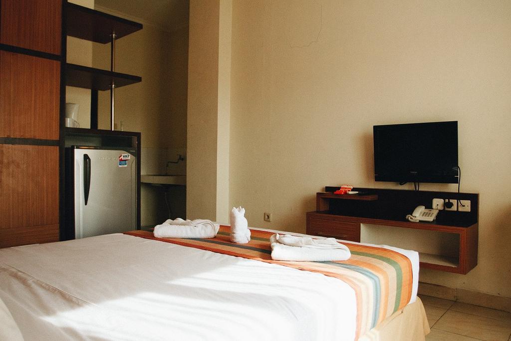 Pineapple Mansion Hotel Surakarta  Luaran gambar