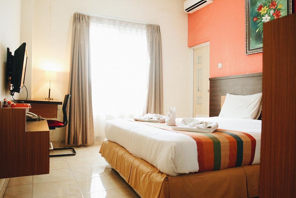 Pineapple Mansion Hotel Surakarta  Luaran gambar