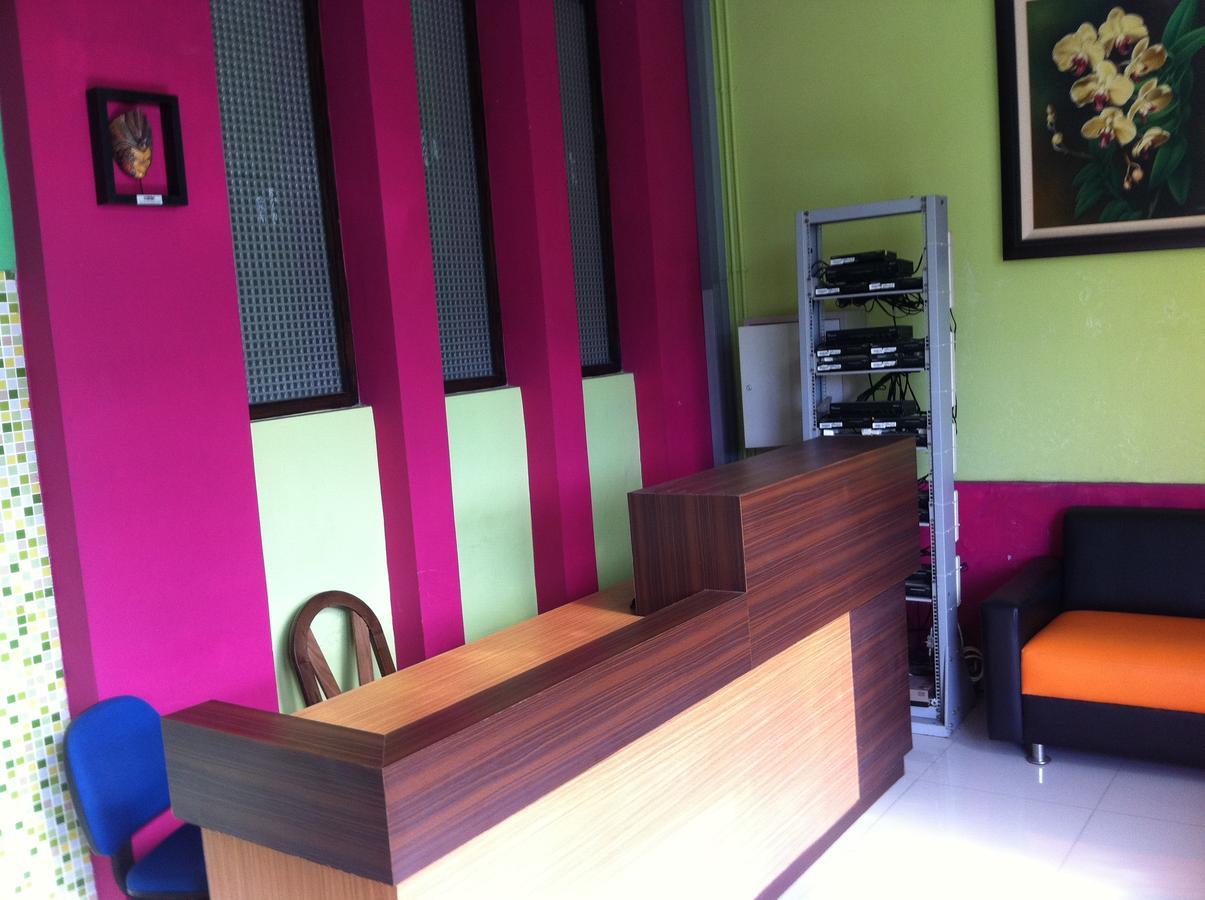 Pineapple Mansion Hotel Surakarta  Luaran gambar