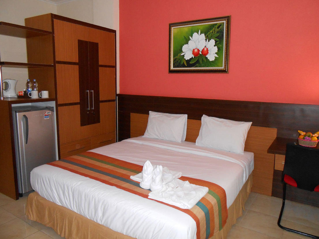Pineapple Mansion Hotel Surakarta  Bilik gambar
